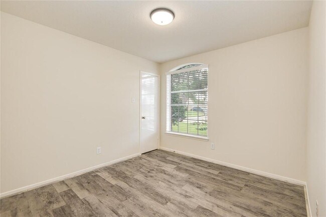 9719 Goldenglade Dr in Houston, TX - Building Photo - Building Photo