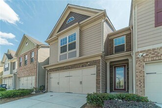 3328 Sardis Bend Dr in Buford, GA - Building Photo - Building Photo