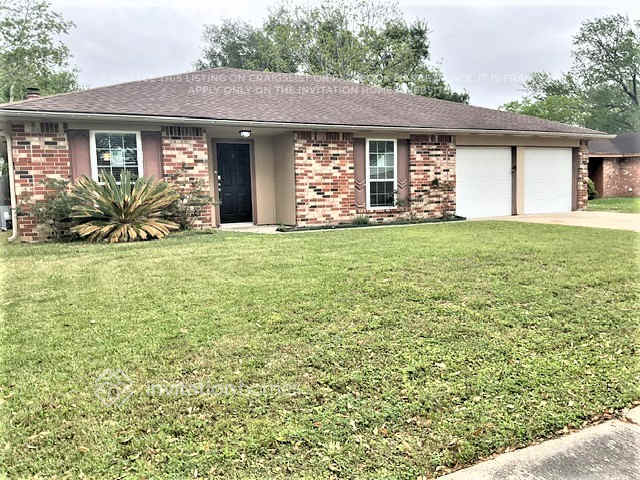 2115 Heritage Colony Dr in Friendswood, TX - Building Photo - Building Photo