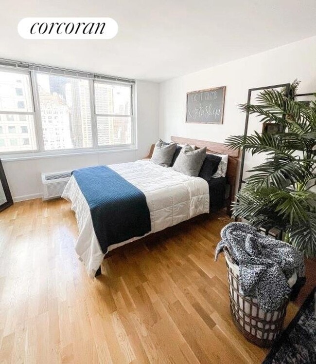 property at 255 W 94th St