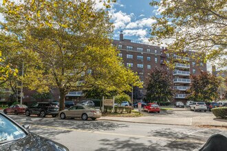 Greenwood Arms in Howard Beach, NY - Building Photo - Building Photo