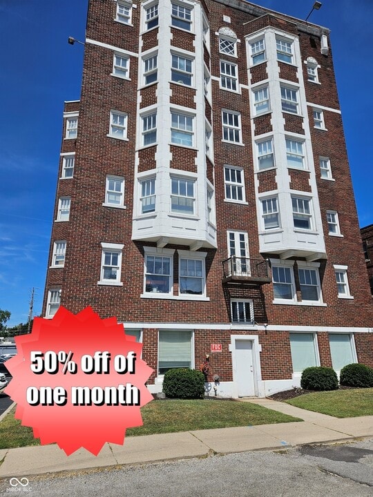 230 E 9th St in Indianapolis, IN - Building Photo