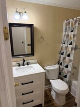 411 Brogden St in Dudley, NC - Foto de edificio - Building Photo