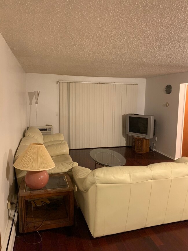 155 Bull Hill Ln, Unit 209