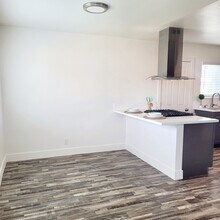 1641 Evergreen Ave in San Diego, CA - Foto de edificio - Building Photo