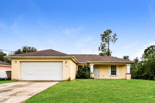 3207 46th St W in Lehigh Acres, FL - Building Photo