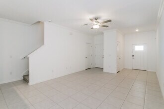 2175 Great Sapphire Ln in Lutz, FL - Building Photo - Building Photo