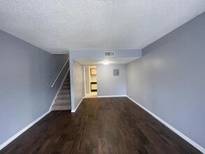 4117 S Semoran Blvd in Orlando, FL - Building Photo - Building Photo