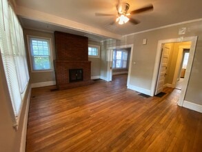 2103 Summit St in Columbus, OH - Building Photo - Building Photo