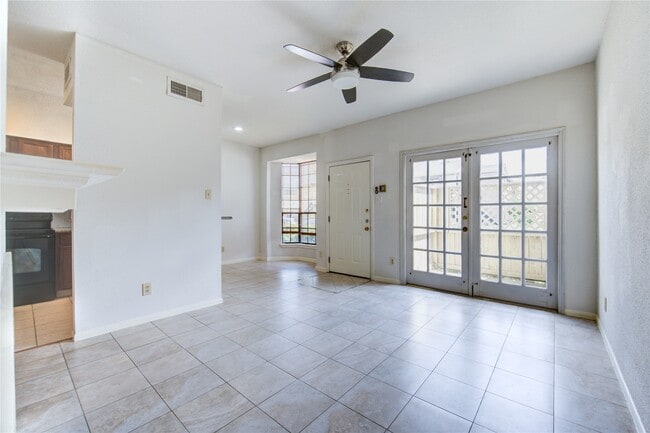 property at 2121 El Paseo St