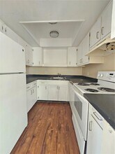 7611 Paula Dr in Tampa, FL - Building Photo - Building Photo