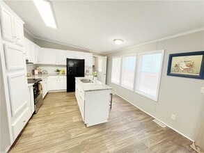 325 Washington Dr in Athens, GA - Building Photo - Building Photo