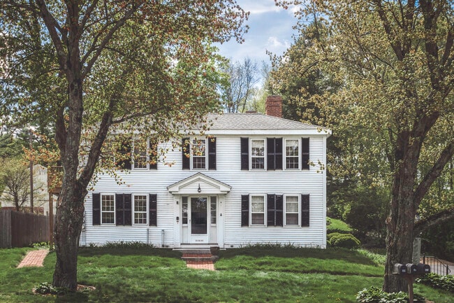 329 Main St, Unit 329