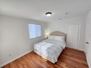 10571 Sycamore Ave in Stanton, CA - Building Photo - Building Photo