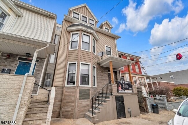 property at 25 Oak St