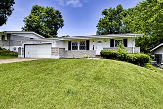 2635 Netherton Dr in St. Louis, MO - Building Photo - Building Photo