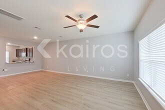 10722 Hillside Creek Dr in Humble, TX - Building Photo - Building Photo