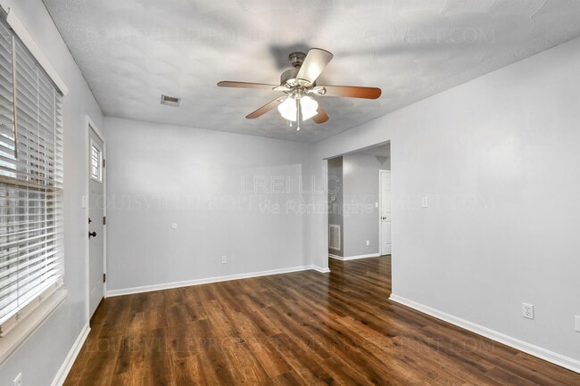 171 Springhill Dr in Bardstown, KY - Building Photo - Building Photo