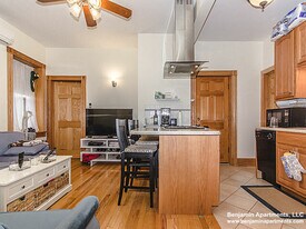 97 Myrtle St, Unit 7 in Boston, MA - Building Photo