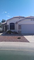 1671 N Garrett Dr in Chandler, AZ - Building Photo
