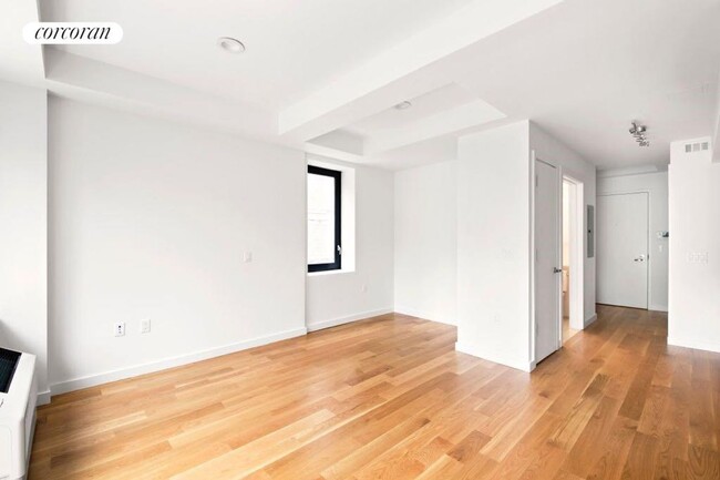 48 E 132nd St in New York, NY - Building Photo - Building Photo