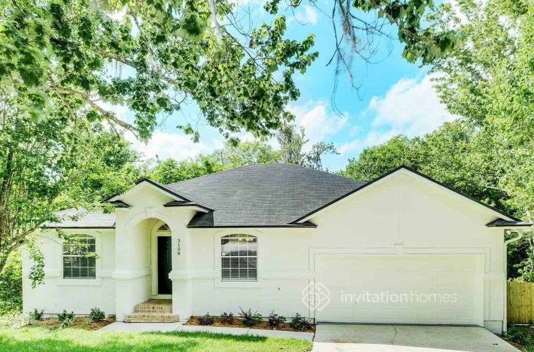 3108 Hickory Glen Dr in Orange Park, FL - Foto de edificio