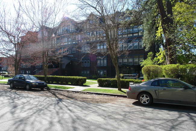 Westminster Apartments in Spokane, WA - Building Photo - Building Photo