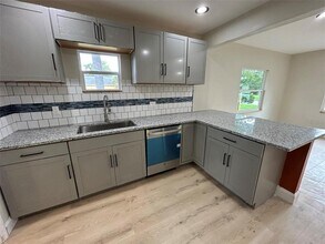 2245 17th Ave S in St. Petersburg, FL - Building Photo - Building Photo