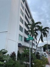 8233 Harding Ave in Miami Beach, FL - Building Photo - Building Photo