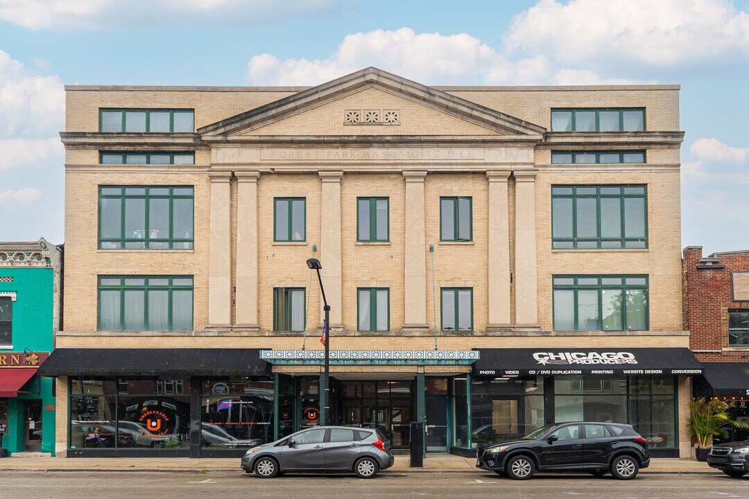 7509 Madison St in Forest Park, IL - Building Photo