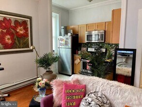 1945 Poplar St in Philadelphia, PA - Building Photo - Building Photo