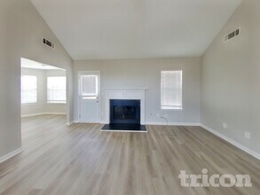 1128 Misty Meadows Crossing in Hampton, GA - Building Photo - Building Photo