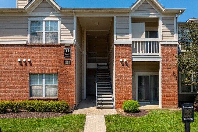 Park at Eagle Creek in Indianapolis, IN - Foto de edificio - Building Photo
