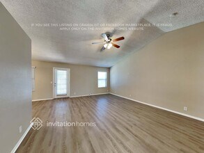 8120 W Tuckey Ln in Glendale, AZ - Building Photo - Building Photo