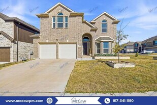 6700 Palmdale Ln in Fort Worth, TX - Building Photo