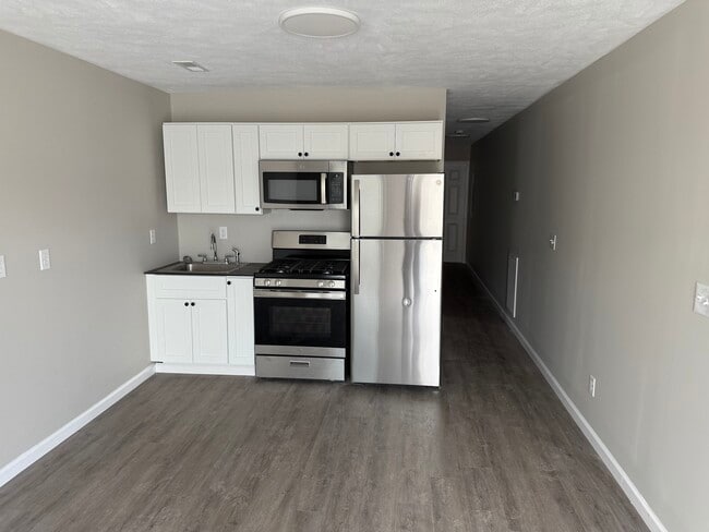 1309 E Main St in Oak Hill, WV - Building Photo - Building Photo