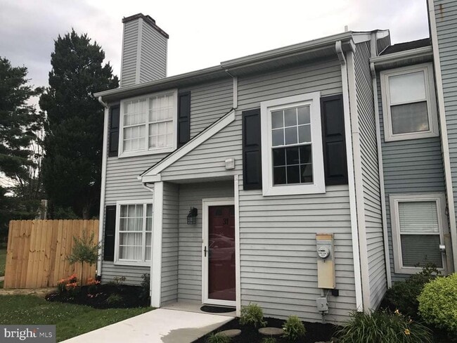 31 Bark Hollow Ln in Horsham, PA - Foto de edificio - Building Photo