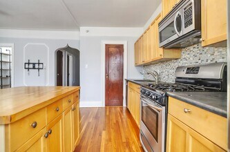 202 Park Ave in Hoboken, NJ - Building Photo - Building Photo