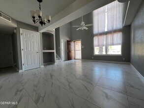 3844 Tierra Fiji Ln in El Paso, TX - Building Photo - Building Photo