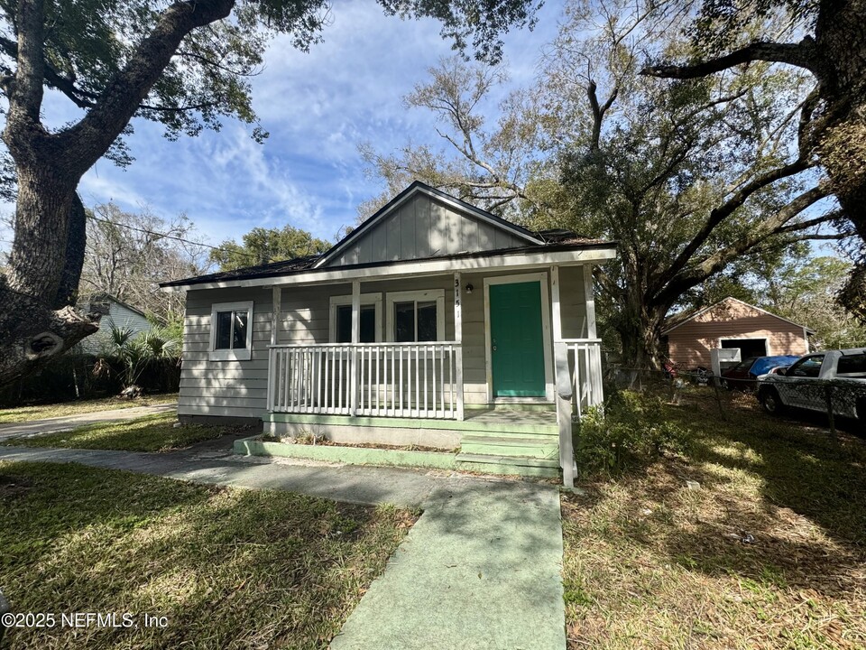 3151 N 3rd St Cir in Jacksonville, FL - Building Photo