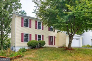 3903 Carroll Ct in Chantilly, VA - Building Photo