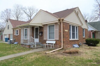 6057 Rosslyn Ave in Indianapolis, IN - Building Photo - Building Photo
