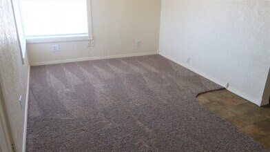 525 S Mission St, Unit 6 in Wenatchee, WA - Building Photo - Building Photo