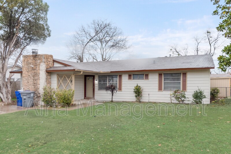 12118 Oberlin Dr in Dallas, TX - Building Photo