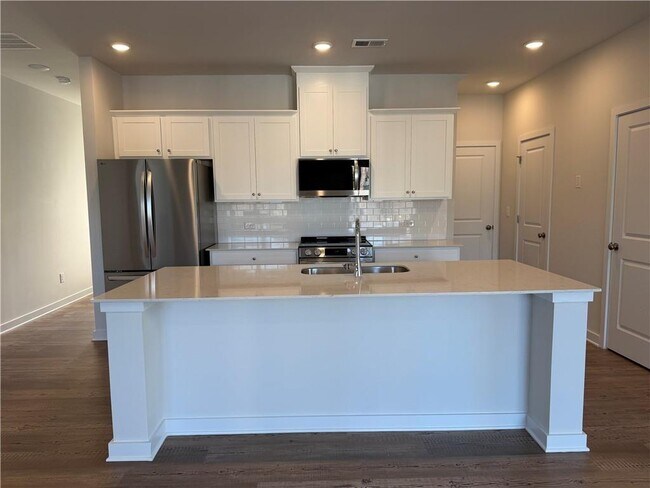 1713 Harper Lily Ln in Lawrenceville, GA - Building Photo - Building Photo