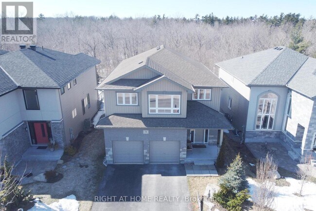 170 Escarpment Cres in Ottawa, ON - Building Photo - Building Photo