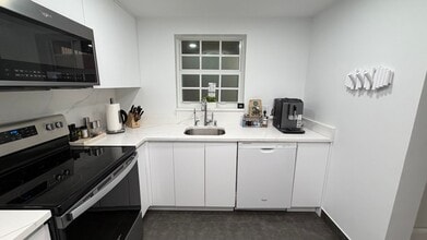 610 Tennis Club Dr in Fort Lauderdale, FL - Foto de edificio - Building Photo