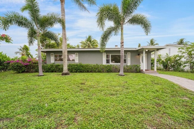 property at 3615 SE 1st St
