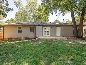 5649 S Franklin Ave in Springfield, MO - Building Photo - Building Photo