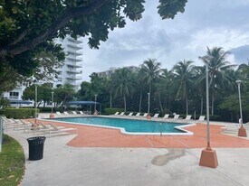 2801 NE 183rd St, Unit 1211 in Aventura, FL - Building Photo